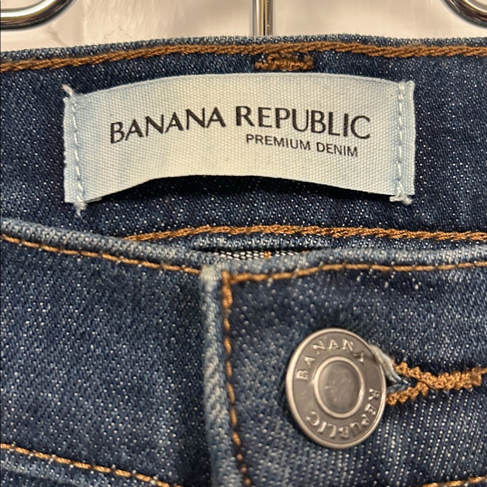 Banana Republic Splatter Paint Jeans with Ankle Zippers. Excellent Condition. - Picture 2 of 7